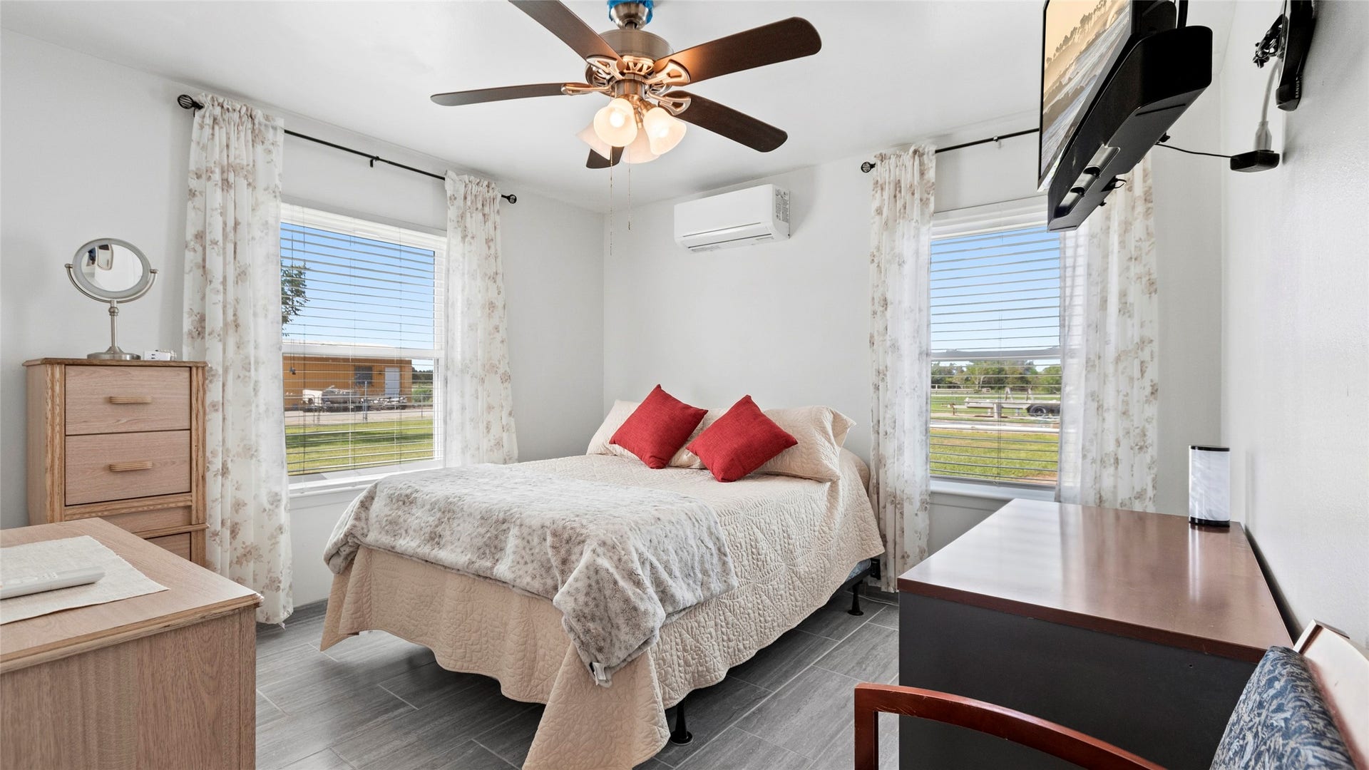 11723 County Road 458, #FM523, Angleton, TX 77515 BEDROOM #2