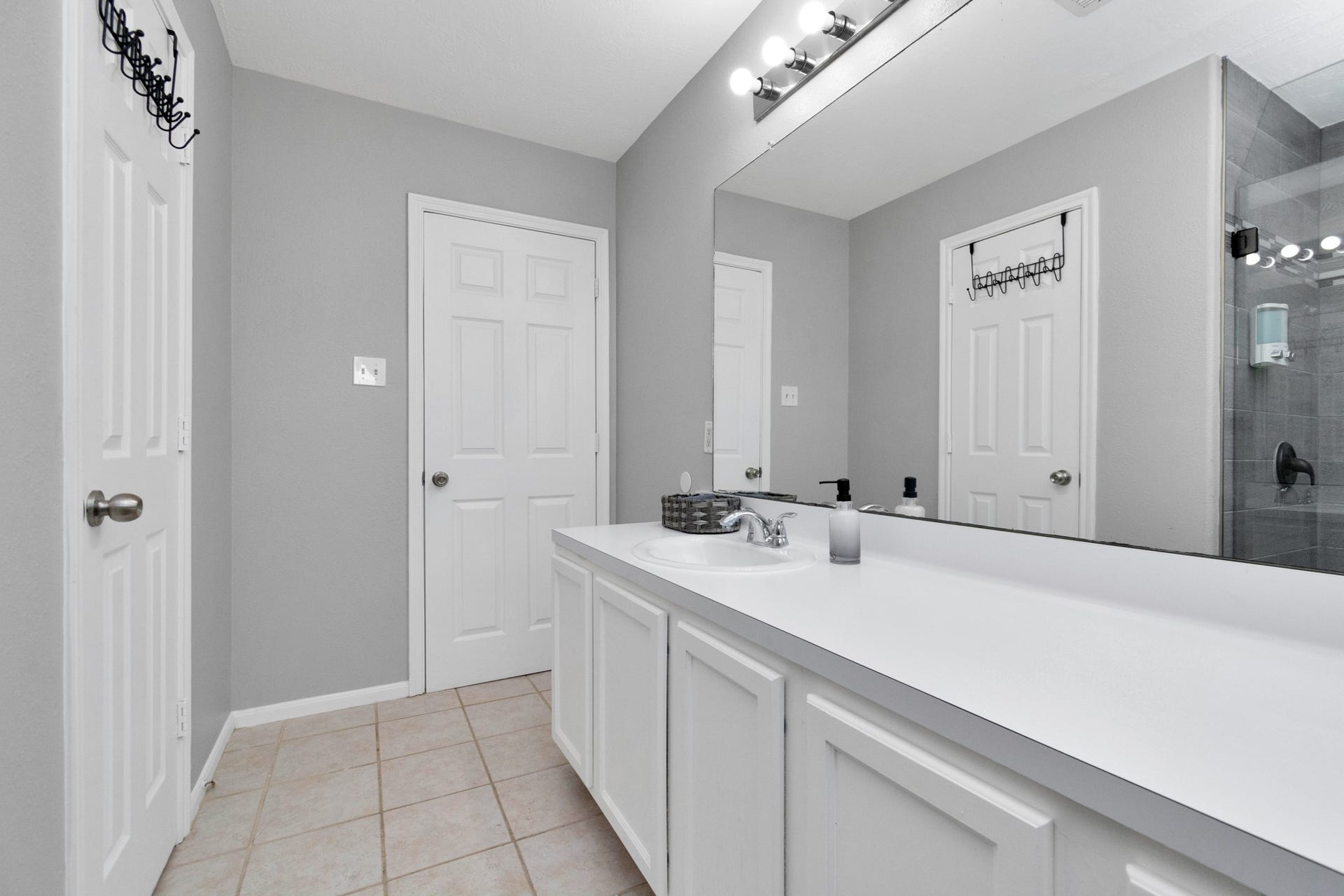 5822 Santa Bernadetta, Houston, TX 77017 5822 Santa Bernadetta, Houston, TX 77017