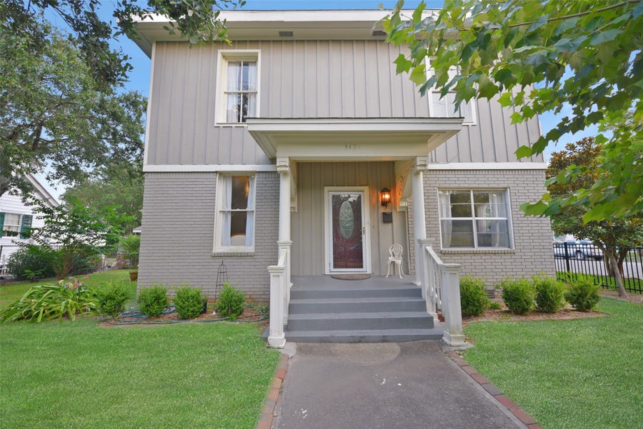 Property photo for 3427 Avenue L, Galveston, TX