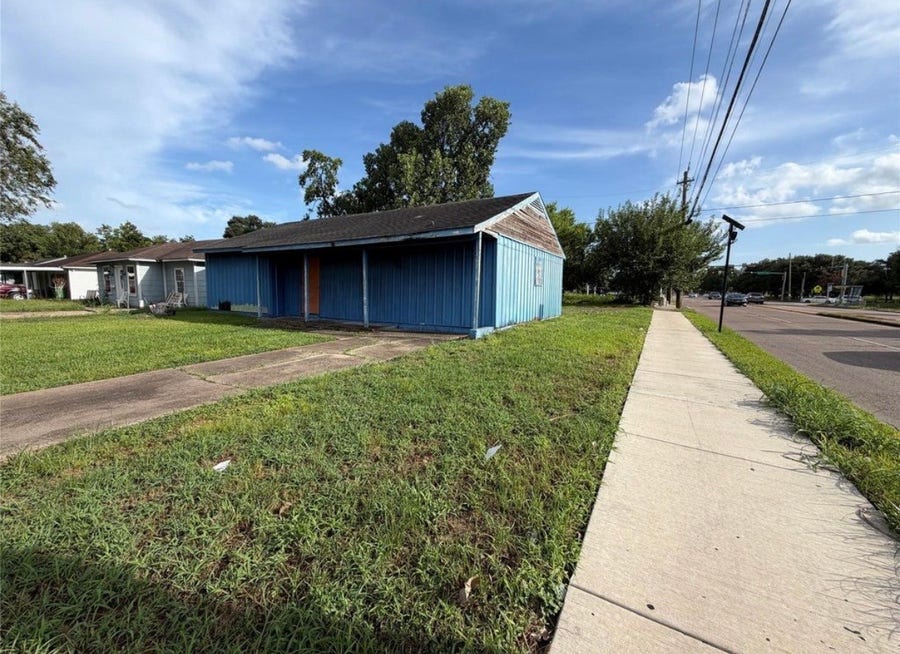 Property photo for 3902 Alberta Street, Houston, TX