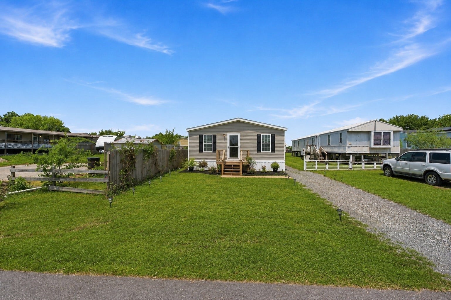 932 13th Street, Dickinson, TX 77539 Rendering of manufactured home use.