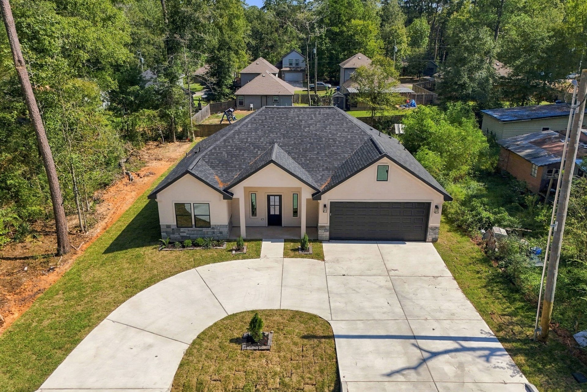 15172 Coaltown Road, Willis, TX 77378 15172 Coaltown Road, Willis, TX 77378