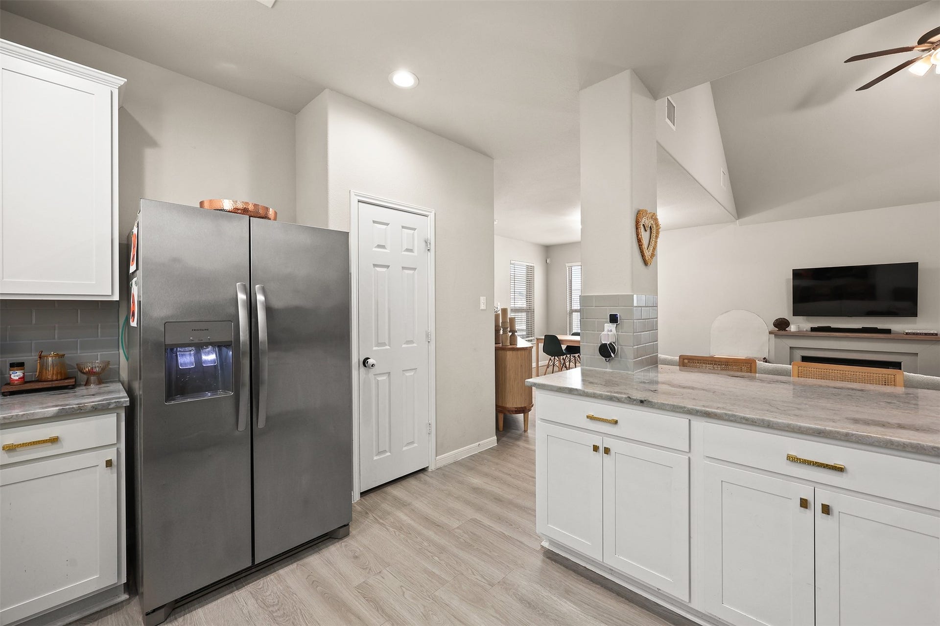 13133 Leisure Cove Drive, Texas City, TX 77568 13133 Leisure Cove Drive, Texas City, TX 77568