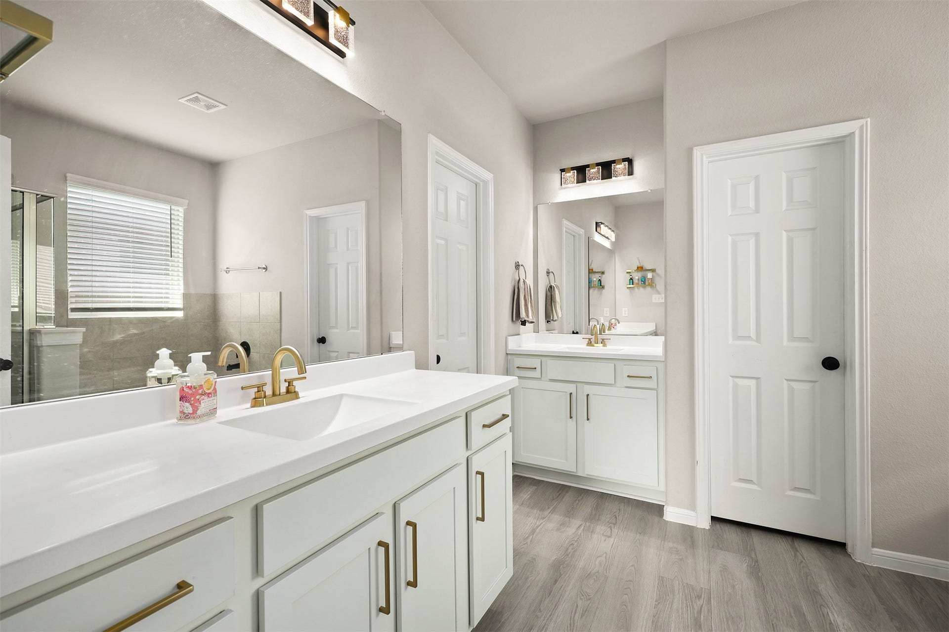 13133 Leisure Cove Drive, Texas City, TX 77568 13133 Leisure Cove Drive, Texas City, TX 77568