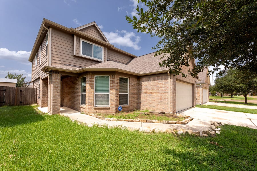 Property photo for 20114 Windystone Drive, Katy, TX