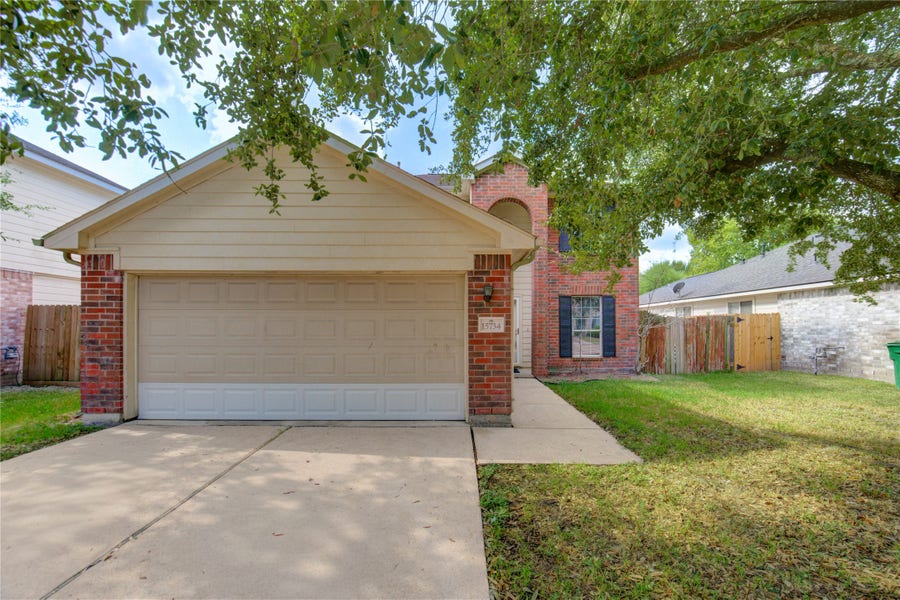 Property photo for 15734 Briargate Court, Missouri City, TX