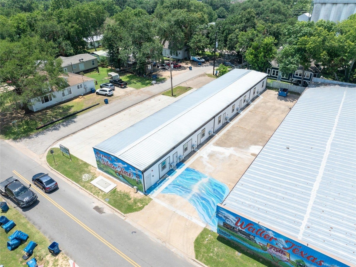 2612 Castle Street, #B, Waller, TX 77484 2612 Castle Street, #B, Waller, TX 77484