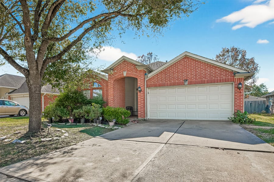 Property photo for 1214 Wesley Drive, Stafford, TX