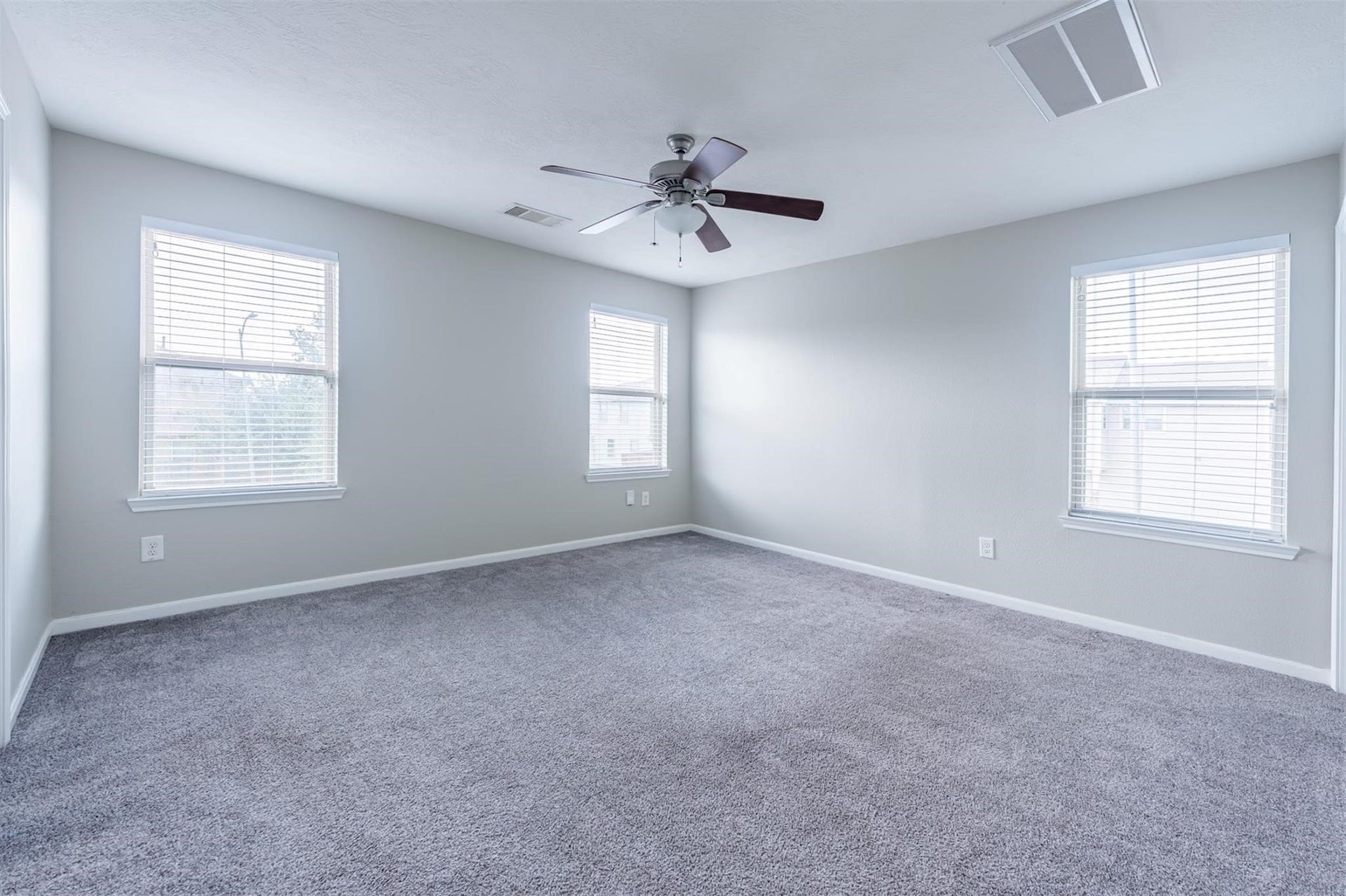 18961 Bobcat Path Court, Houston, TX 77073
