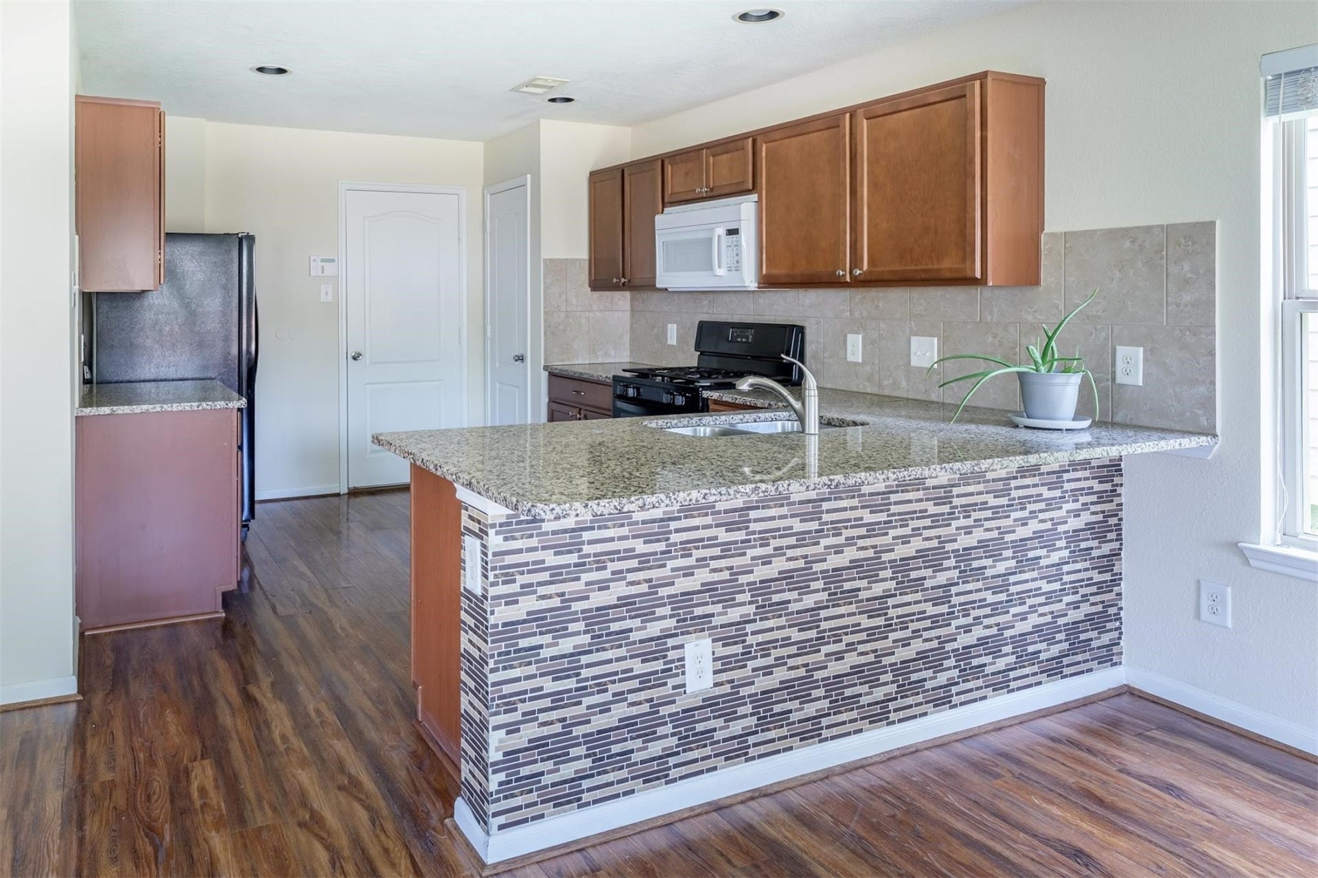 18961 Bobcat Path Court, Houston, TX 77073