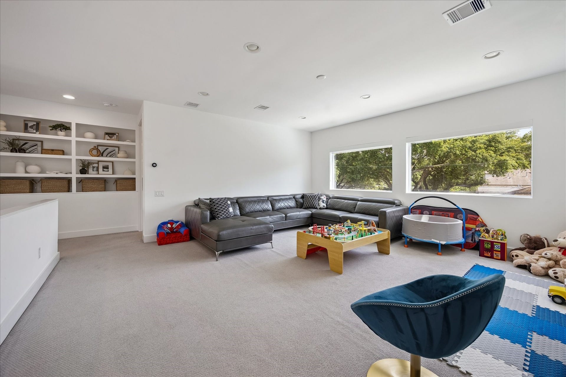 5215 Jason Street, Houston, TX 77096
