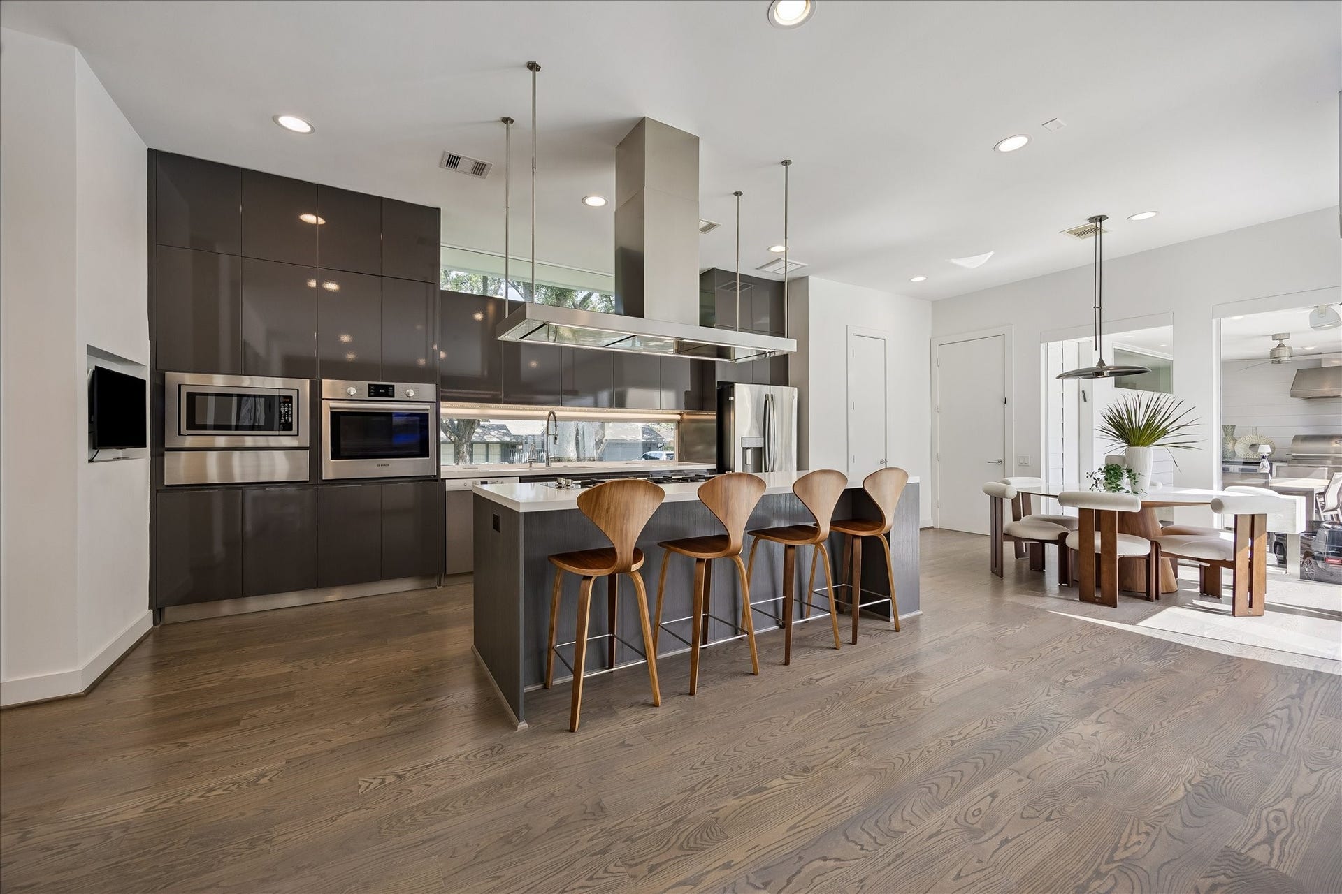 5215 Jason Street, Houston, TX 77096