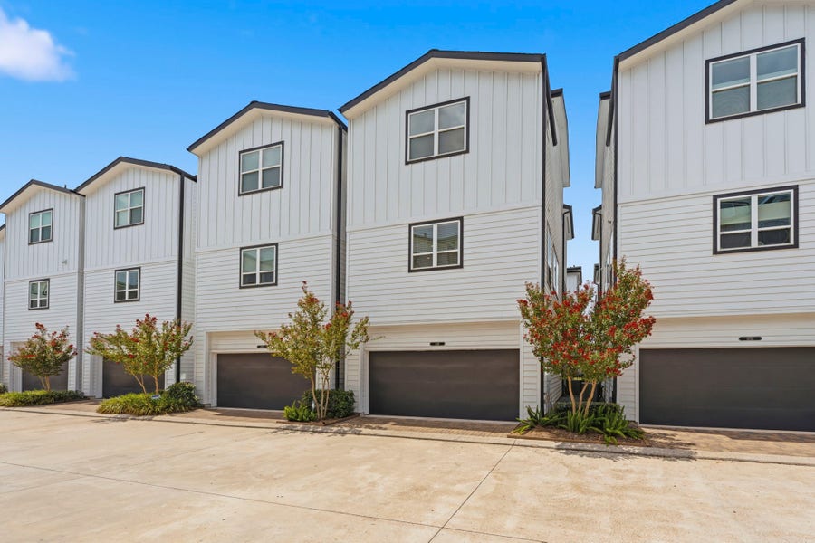 Property photo for 1047 Timbergrove Yards Lane, Houston, TX