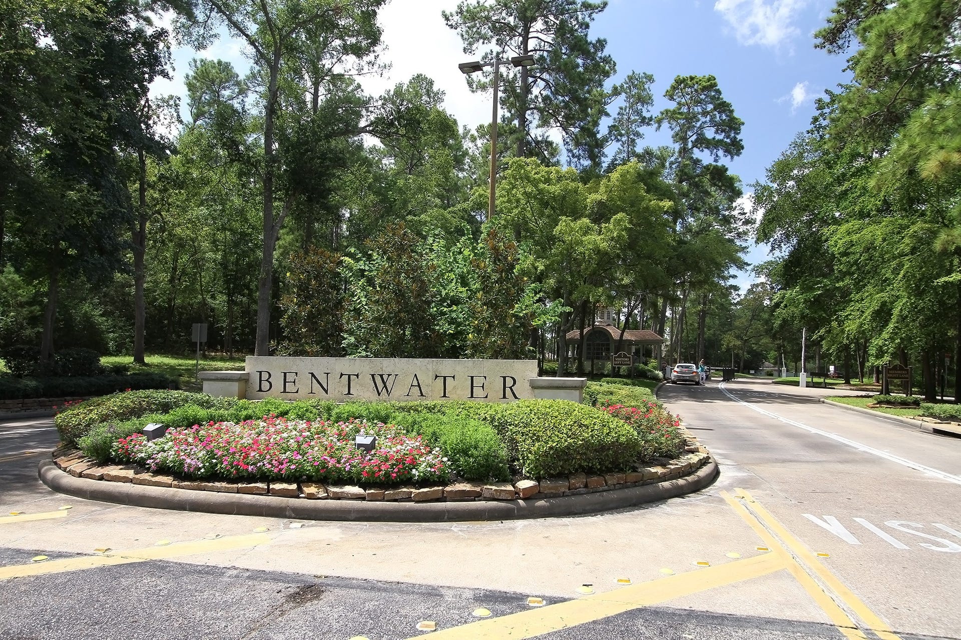 26 Winthrop Harbor Court, Montgomery, TX 77356 Guard gated entrance to Bentwater, an amenity-rich community on Lake Conroe. Amenities include country club, pool, parks, playground, tennis courts, dog park, marina, fitness center.