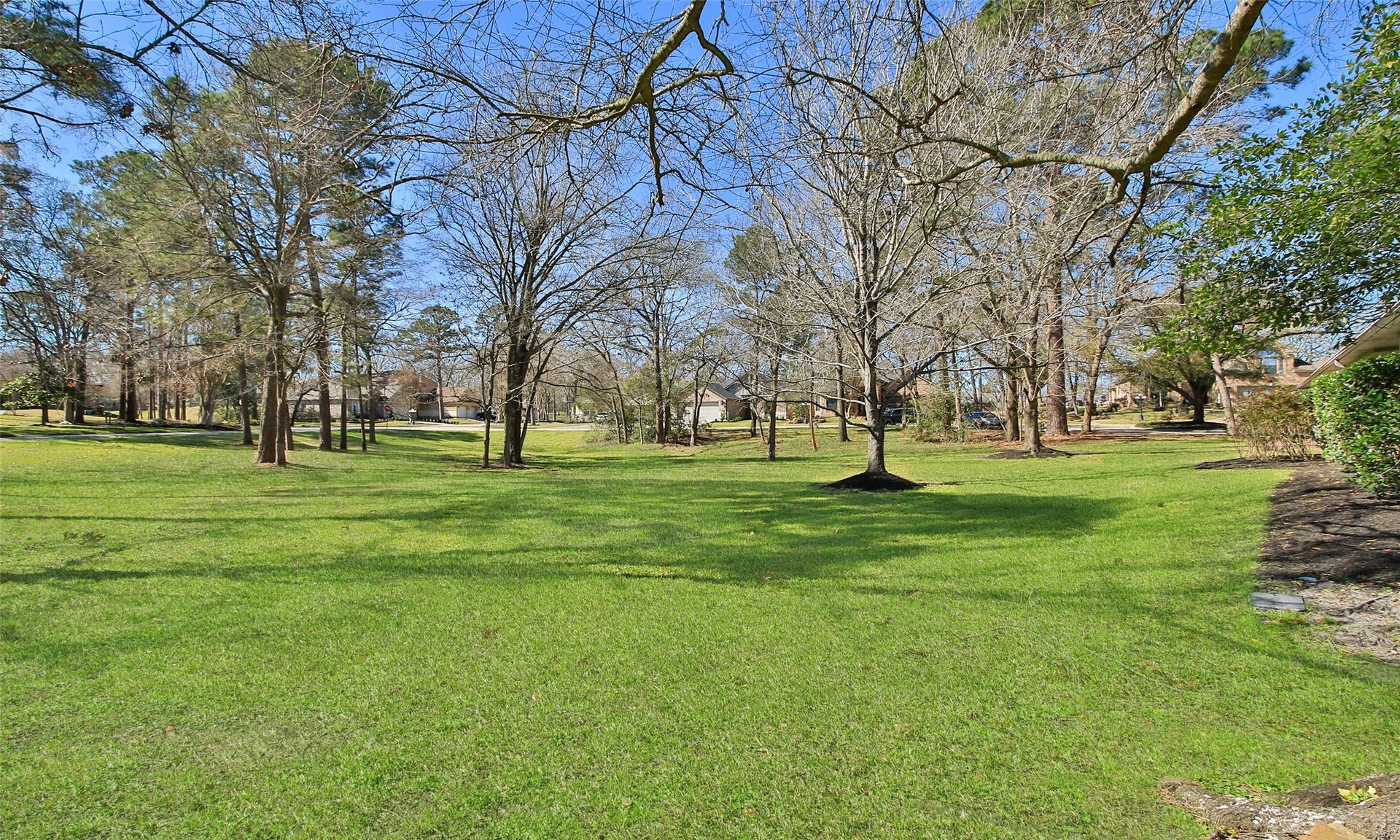26 Winthrop Harbor Court, Montgomery, TX 77356 Build your dream home on this beautifully treed lot (6,312 SF per tax records) in Bentwater.