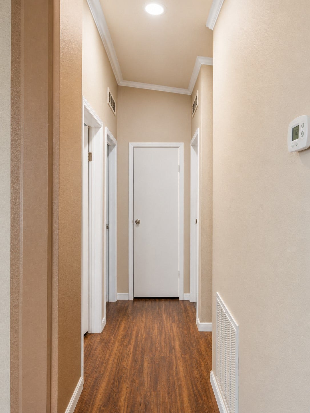 1017 Woodland Street, Channelview, TX 77530 Hallway.