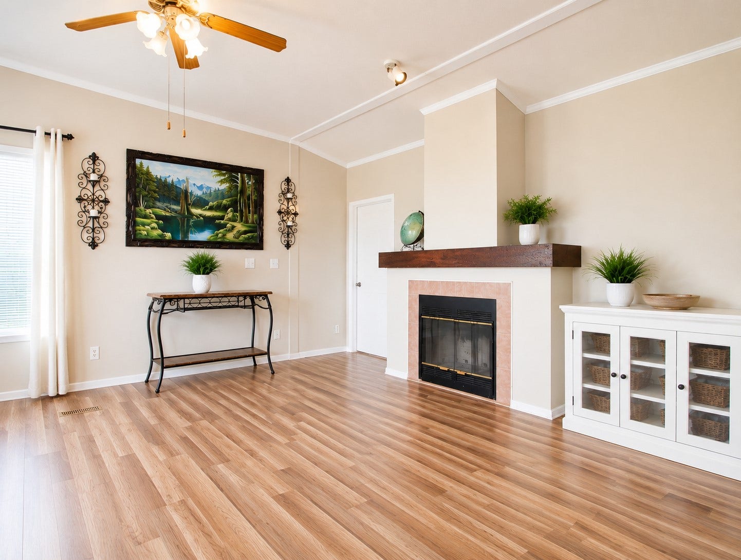 1017 Woodland Street, Channelview, TX 77530 Den w/ Fire place.