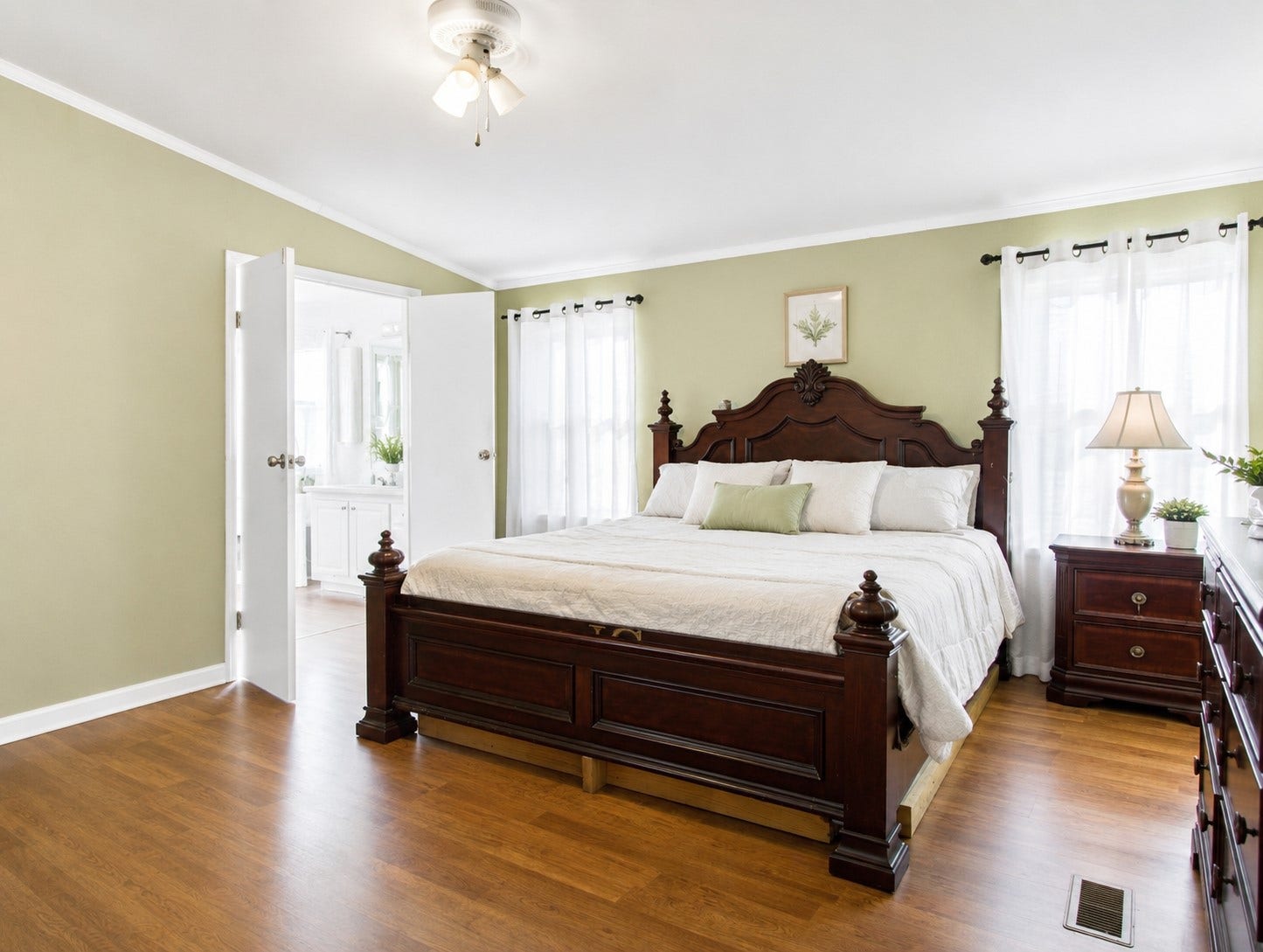 1017 Woodland Street, Channelview, TX 77530 Master Bedroom.