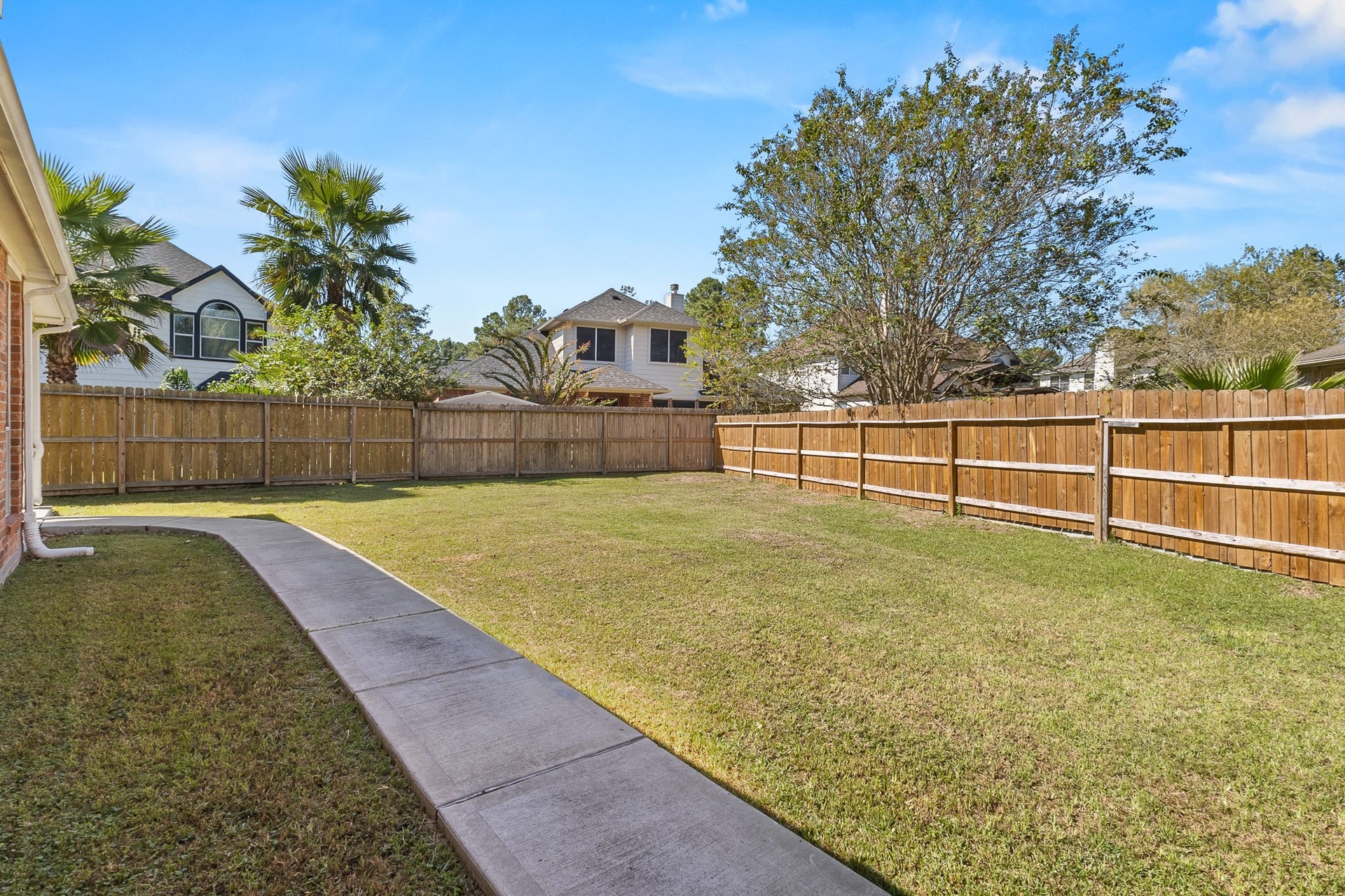 8702 Sailing Drive, Humble, TX 77346 8702 Sailing Drive, Humble, TX 77346