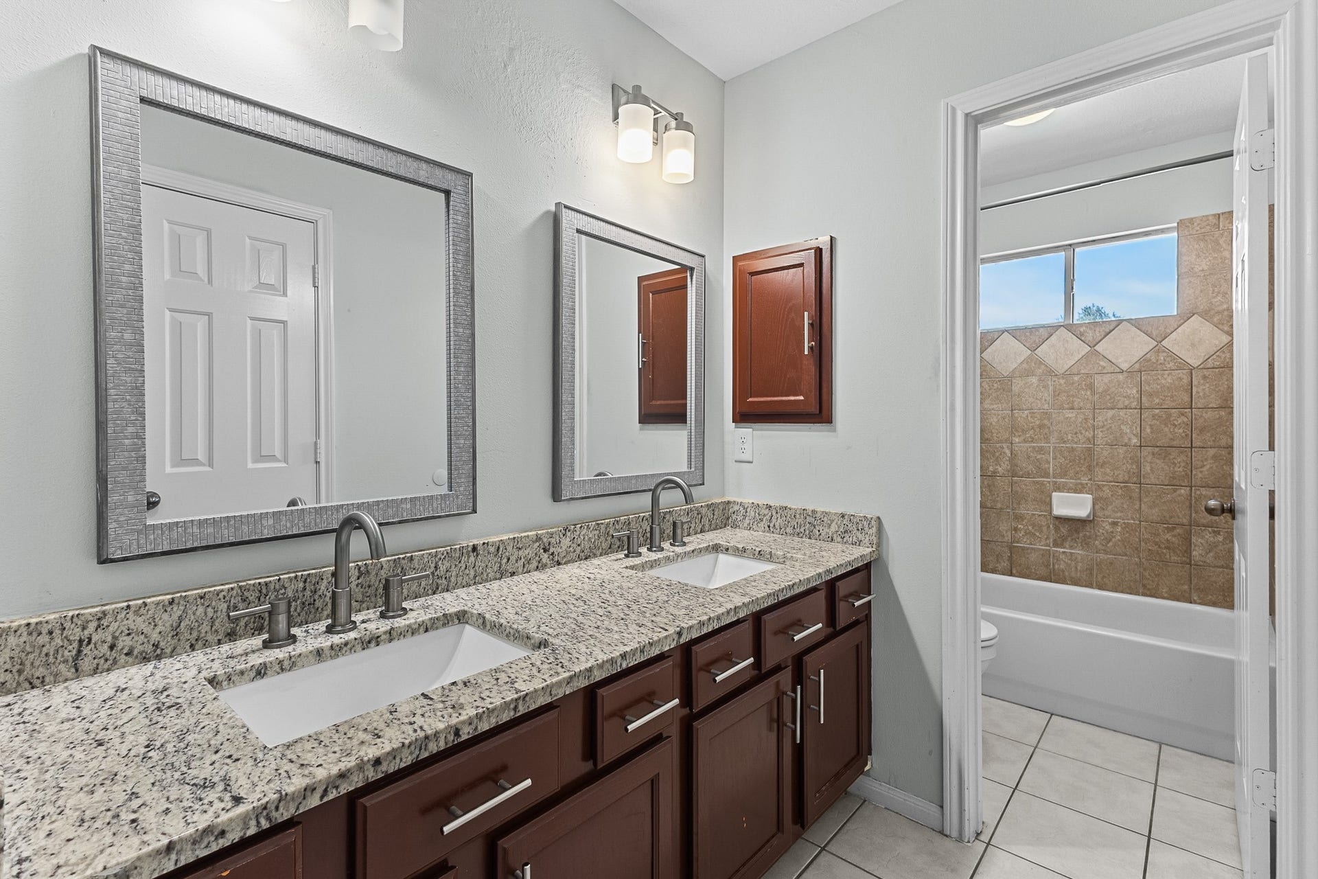 8702 Sailing Drive, Humble, TX 77346 8702 Sailing Drive, Humble, TX 77346