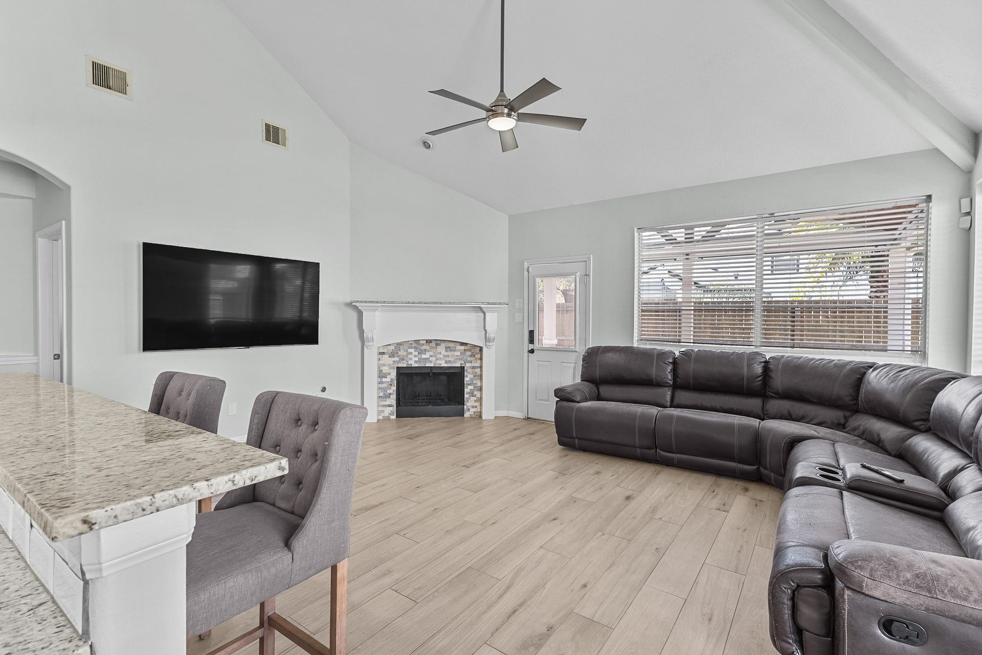 8702 Sailing Drive, Humble, TX 77346 8702 Sailing Drive, Humble, TX 77346