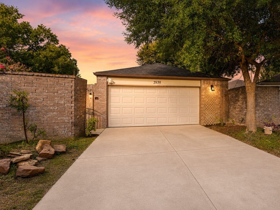 Property photo for 3930 Todwick Lane, Houston, TX