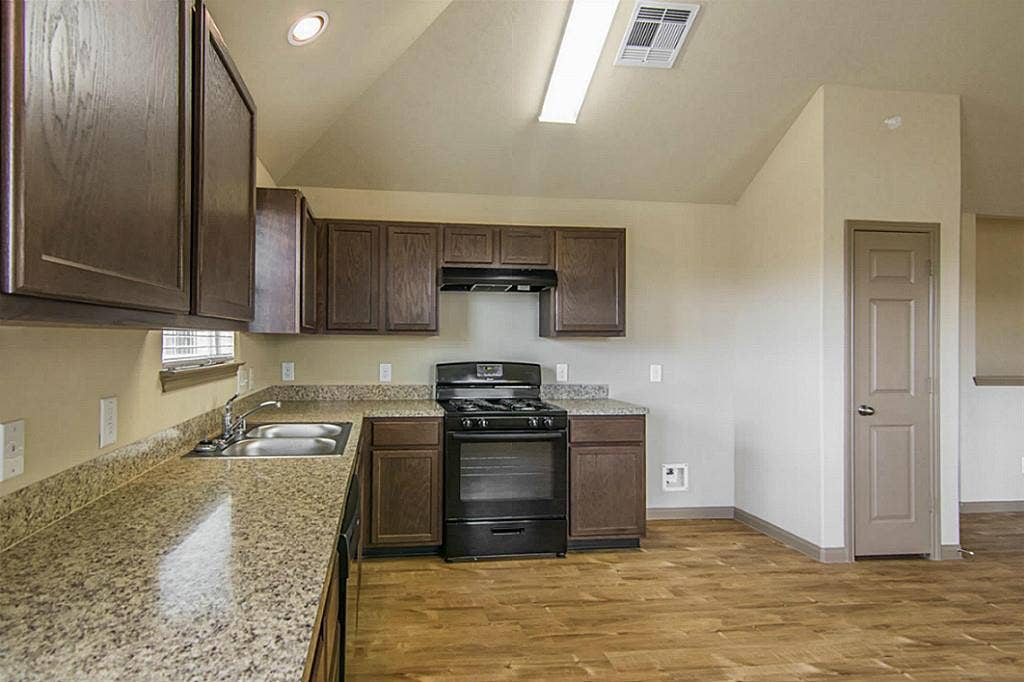 Photos may be representative of the floor plan and not the exact home. Finishes, layout, and features of the actual property for lease may vary.