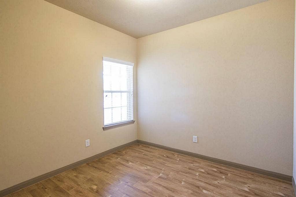 Photos may be representative of the floor plan and not the exact home. Finishes, layout, and features of the actual property for lease may vary.