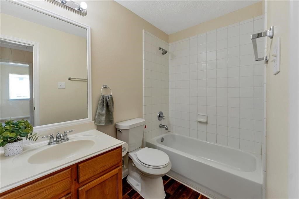 16790 N Bob White Drive, Conroe, TX 77385 16790 N Bob White Drive, Conroe, TX 77385