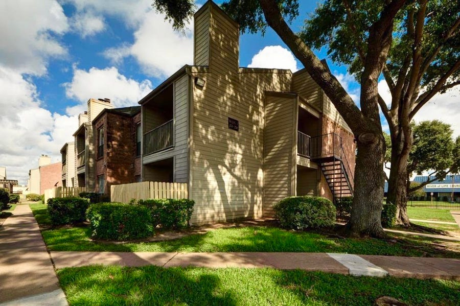 Property photo for 16111 Aspenglen Drive, #306, Houston, TX