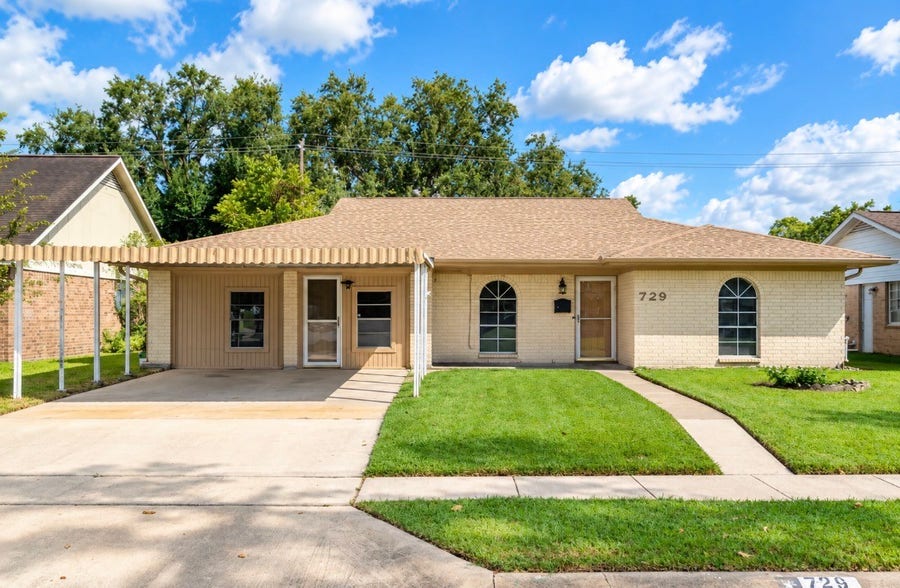 Property photo for 729 Arbor Drive, Deer Park, TX