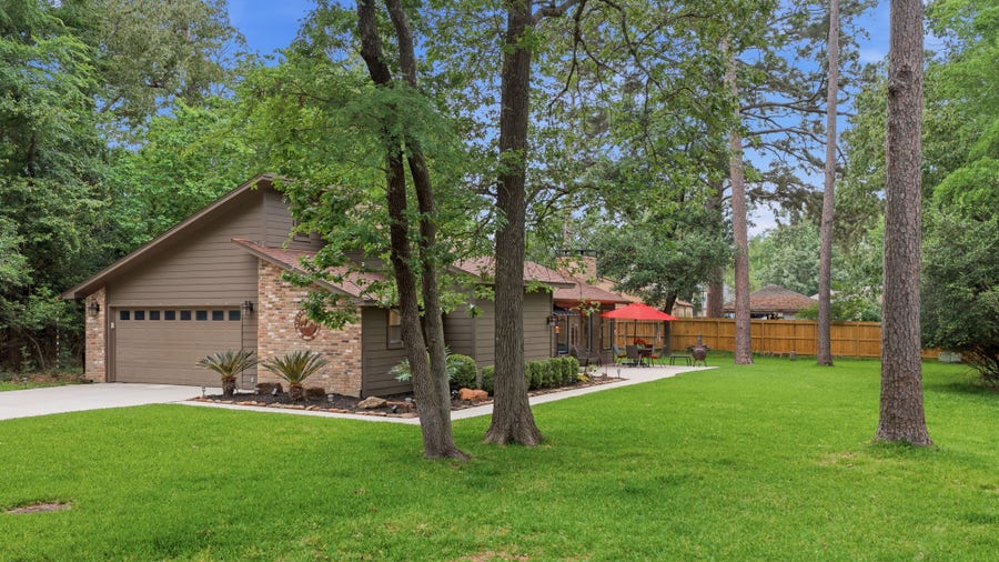 Property photo for 11830 Cranberry Lane, Montgomery, TX