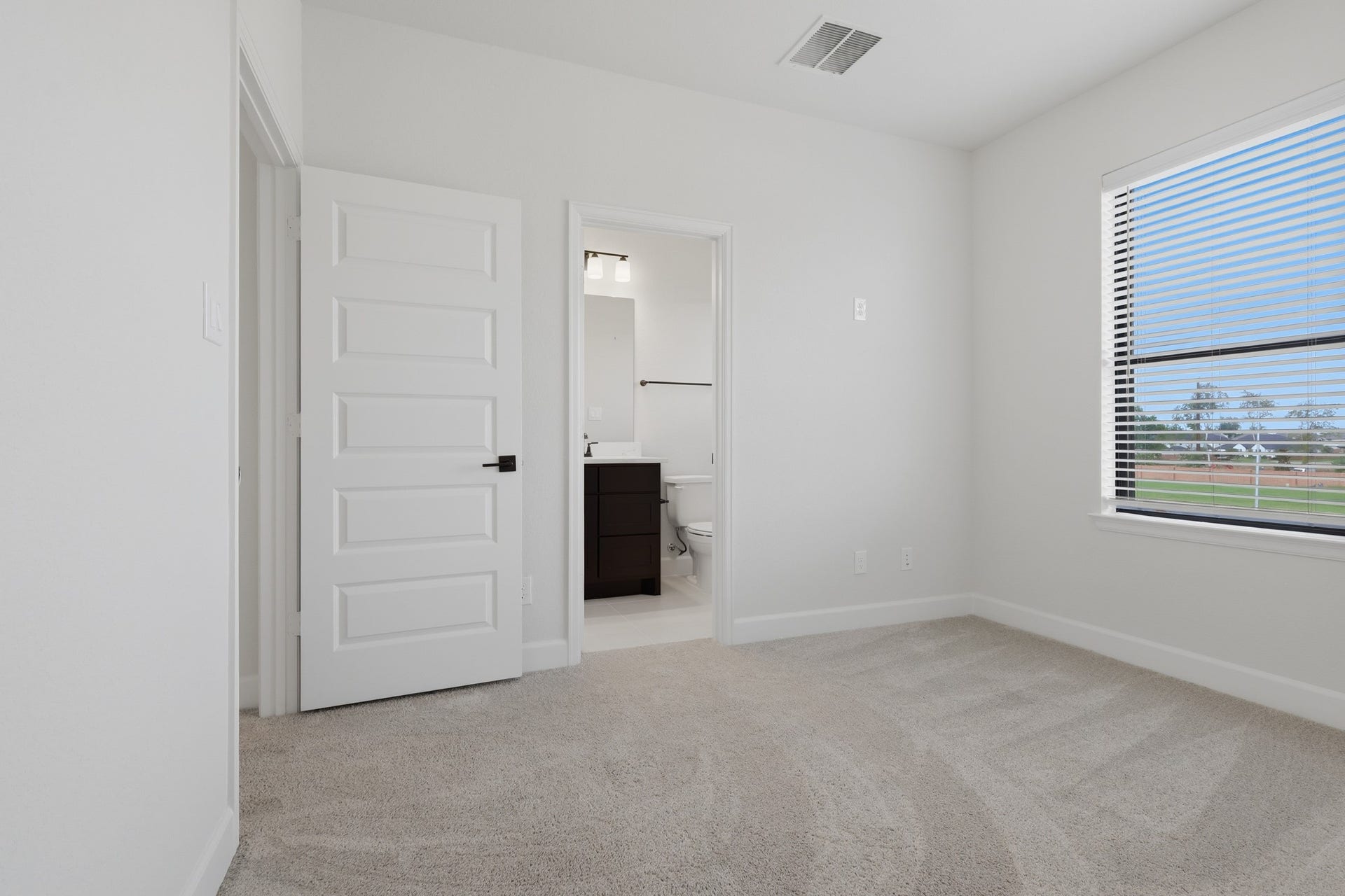 10007 Regal Mist Drive, Missouri City, TX 77459 10007 Regal Mist Drive, Missouri City, TX 77459