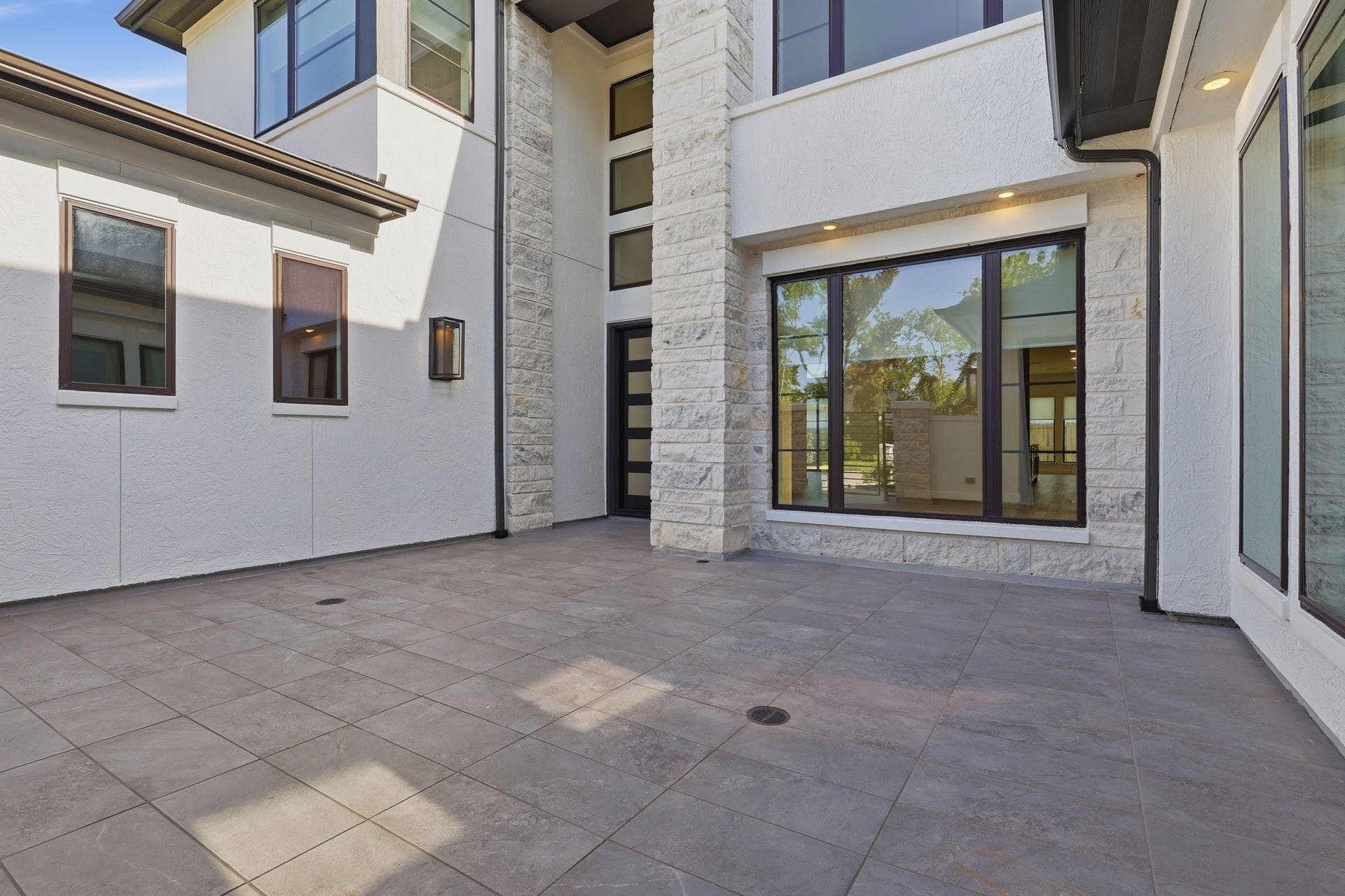 10007 Regal Mist Drive, Missouri City, TX 77459 10007 Regal Mist Drive, Missouri City, TX 77459