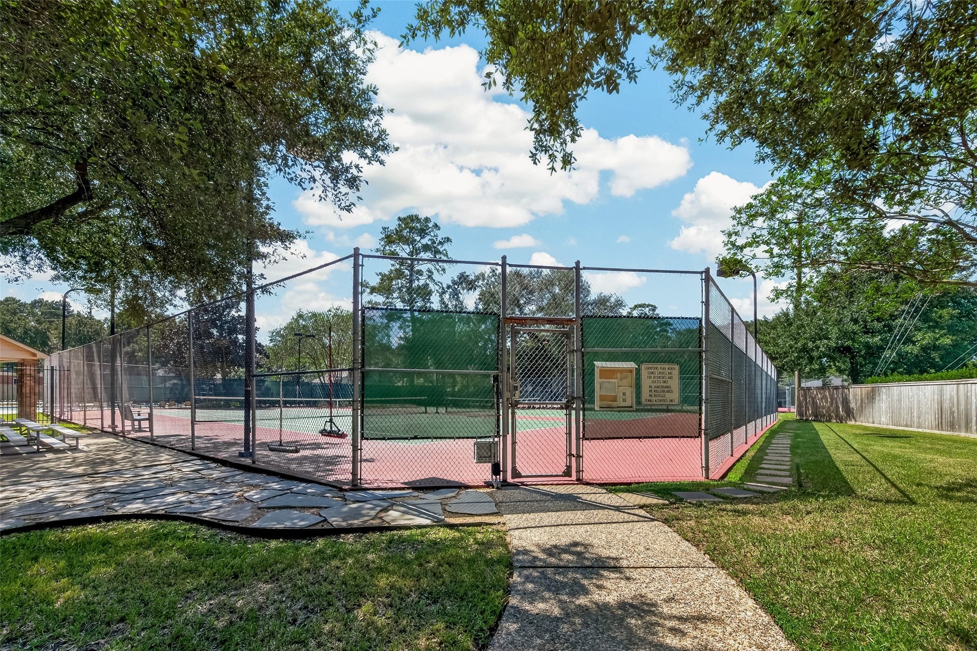 14123 Penny Lane, Houston, TX 77069 14123 Penny Lane, Houston, TX 77069