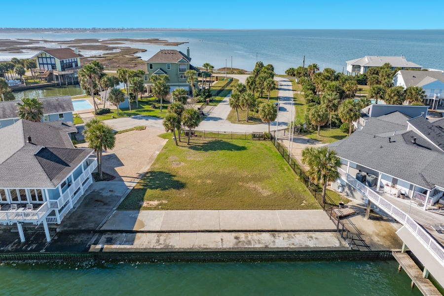 Property photo for 3908 Bob Smith, Jamaica Beach, TX