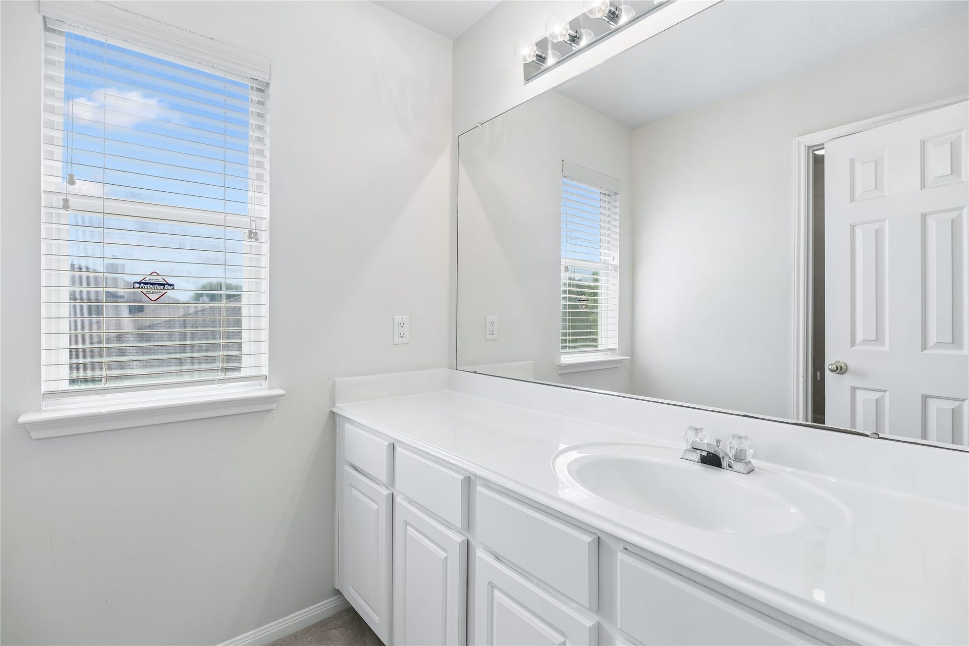 1906 Kamren Drive, Houston, TX 77049 1906 Kamren Drive, Houston, TX 77049