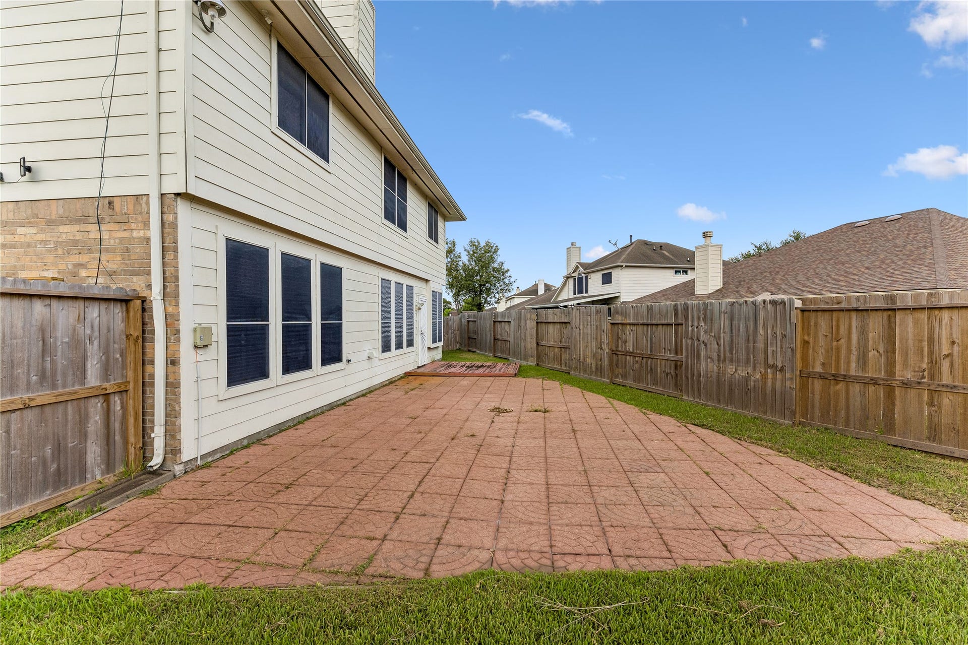 1906 Kamren Drive, Houston, TX 77049 1906 Kamren Drive, Houston, TX 77049