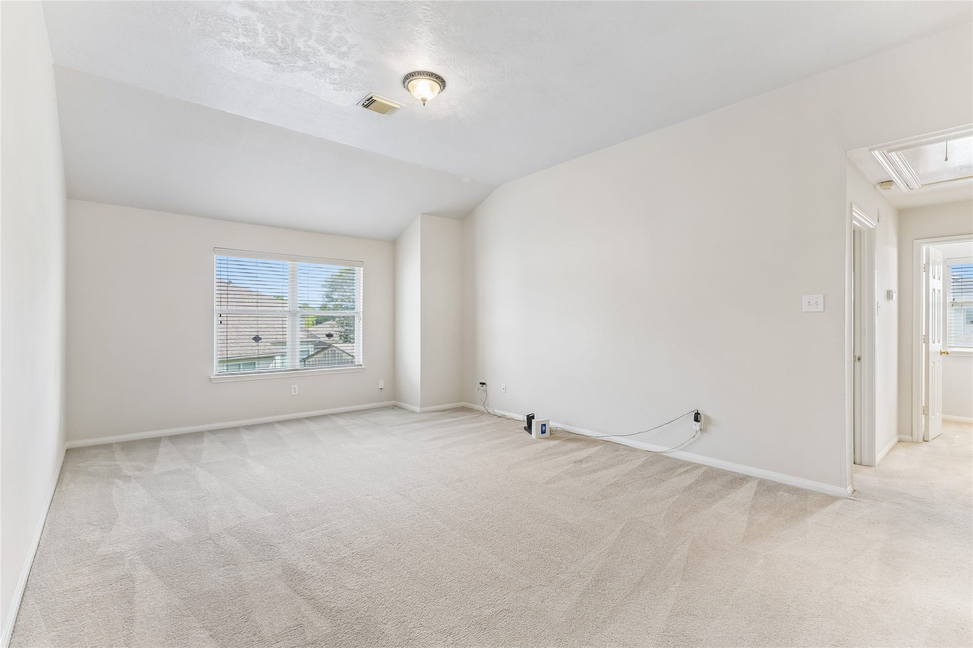 1906 Kamren Drive, Houston, TX 77049 1906 Kamren Drive, Houston, TX 77049
