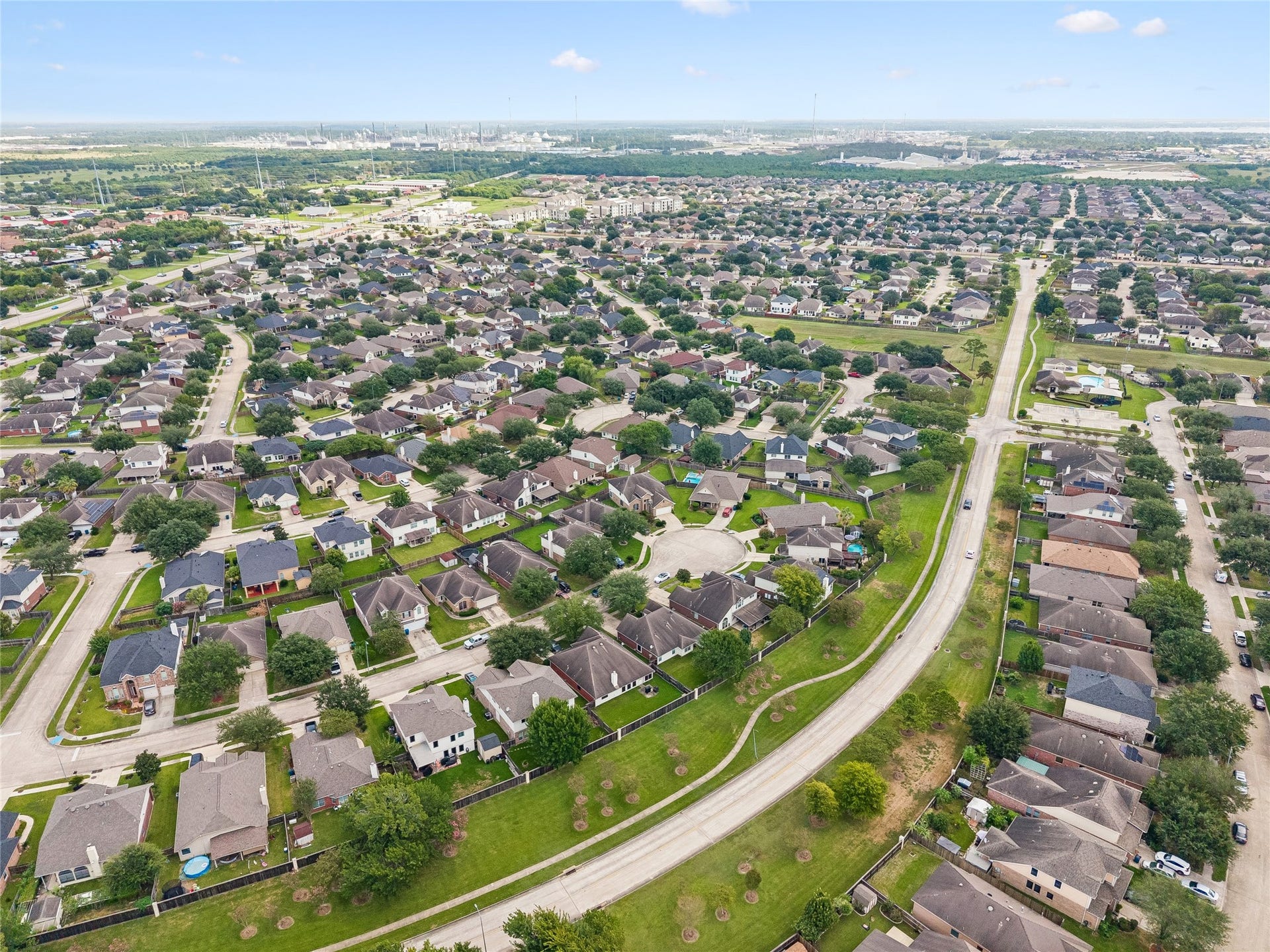 1906 Kamren Drive, Houston, TX 77049 1906 Kamren Drive, Houston, TX 77049