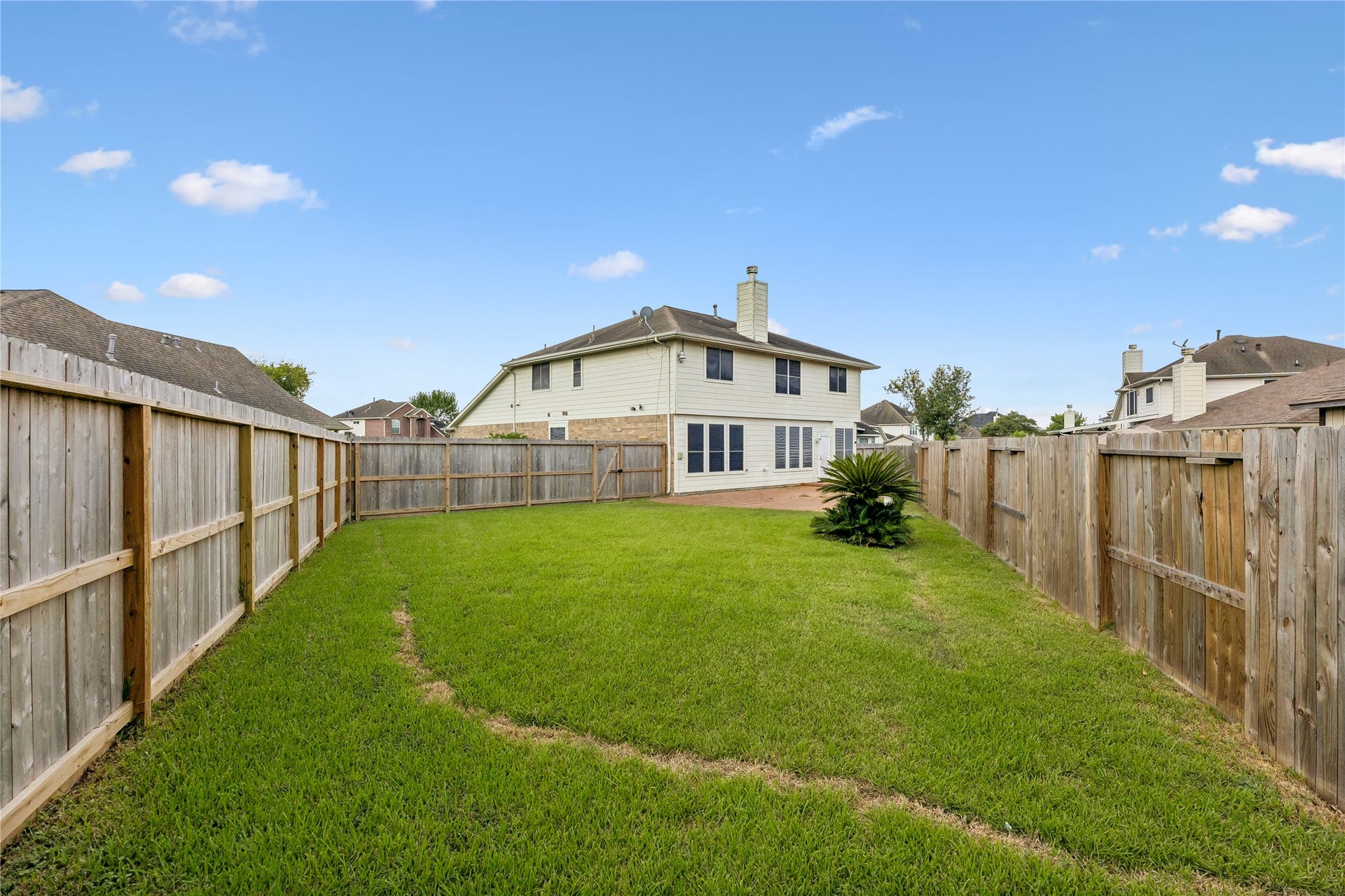 1906 Kamren Drive, Houston, TX 77049 1906 Kamren Drive, Houston, TX 77049