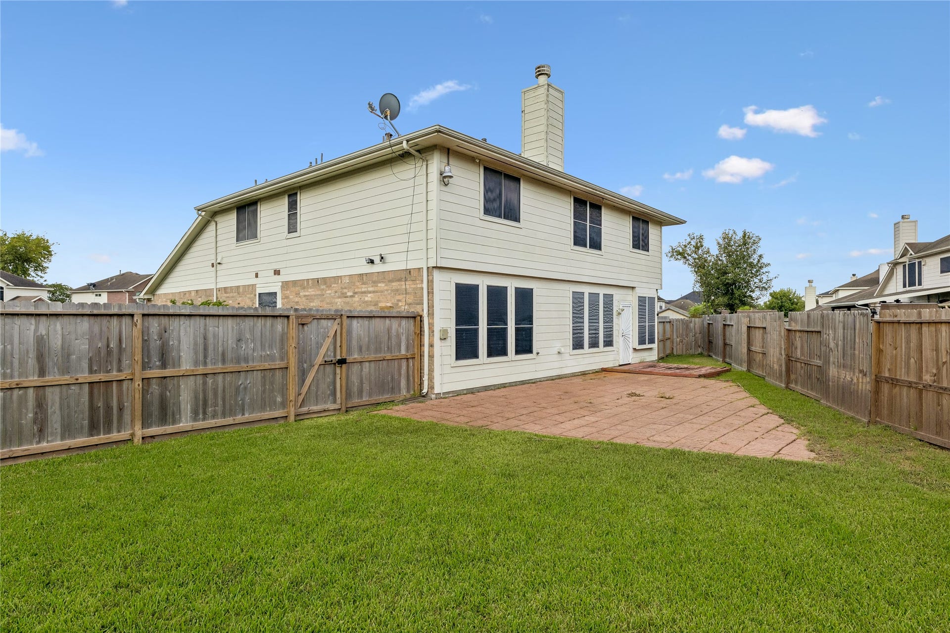 1906 Kamren Drive, Houston, TX 77049 1906 Kamren Drive, Houston, TX 77049