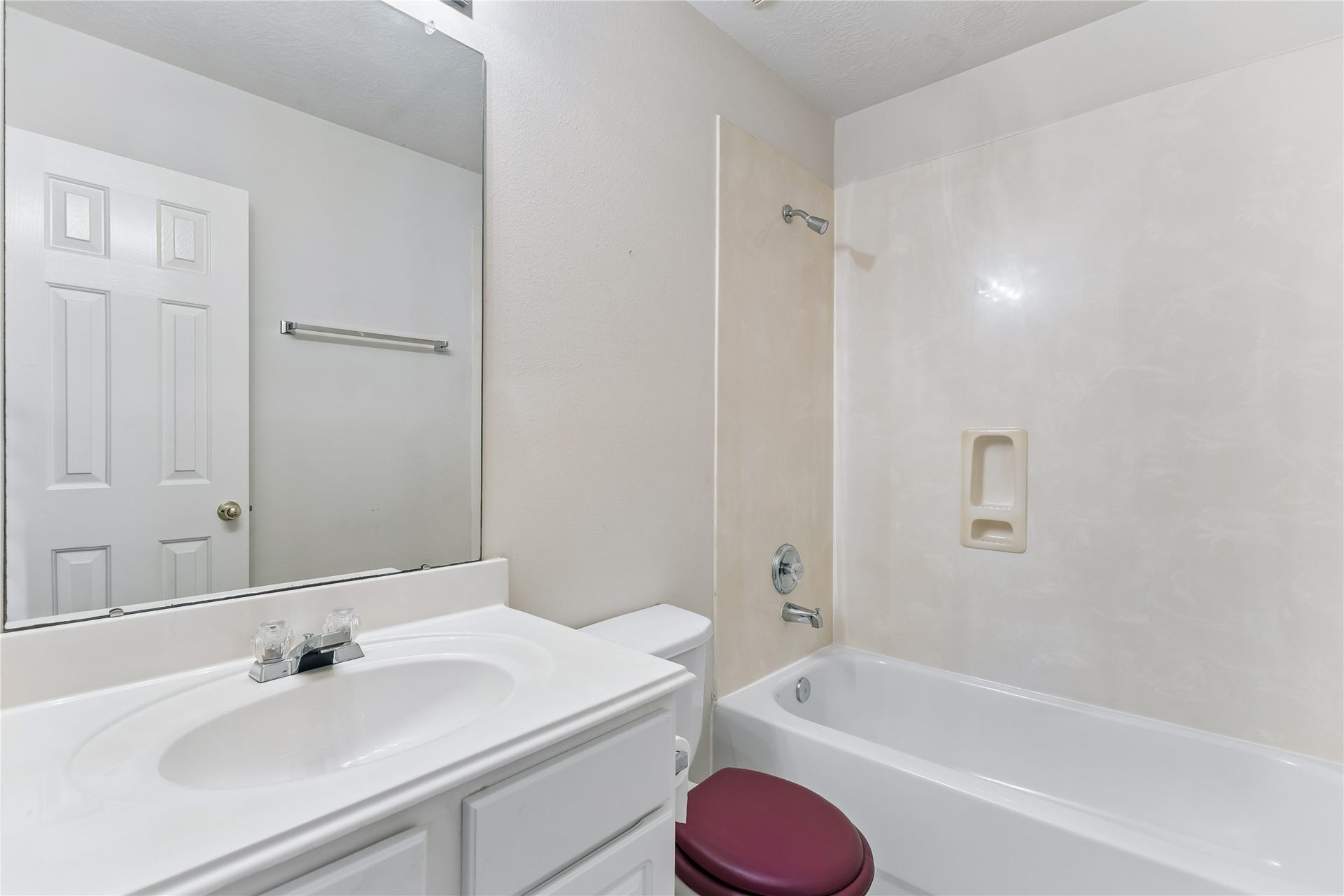 1906 Kamren Drive, Houston, TX 77049 1906 Kamren Drive, Houston, TX 77049