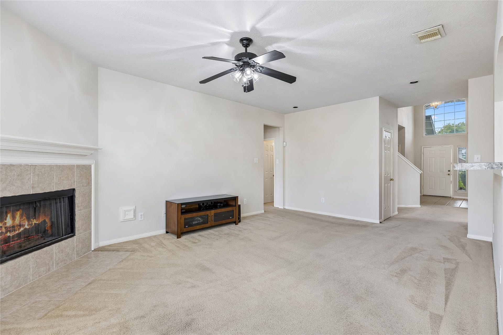 1906 Kamren Drive, Houston, TX 77049 1906 Kamren Drive, Houston, TX 77049