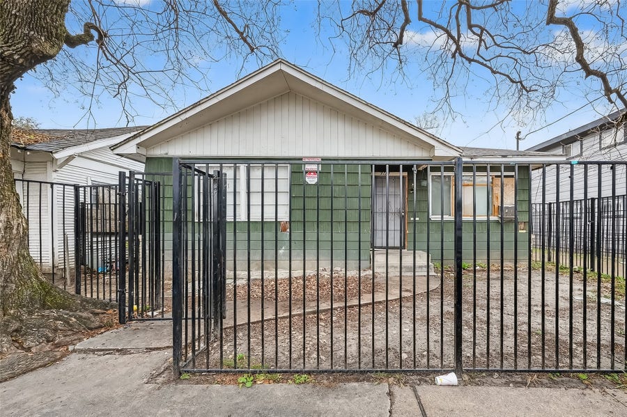 Property photo for 3113 Anita Street, Houston, TX