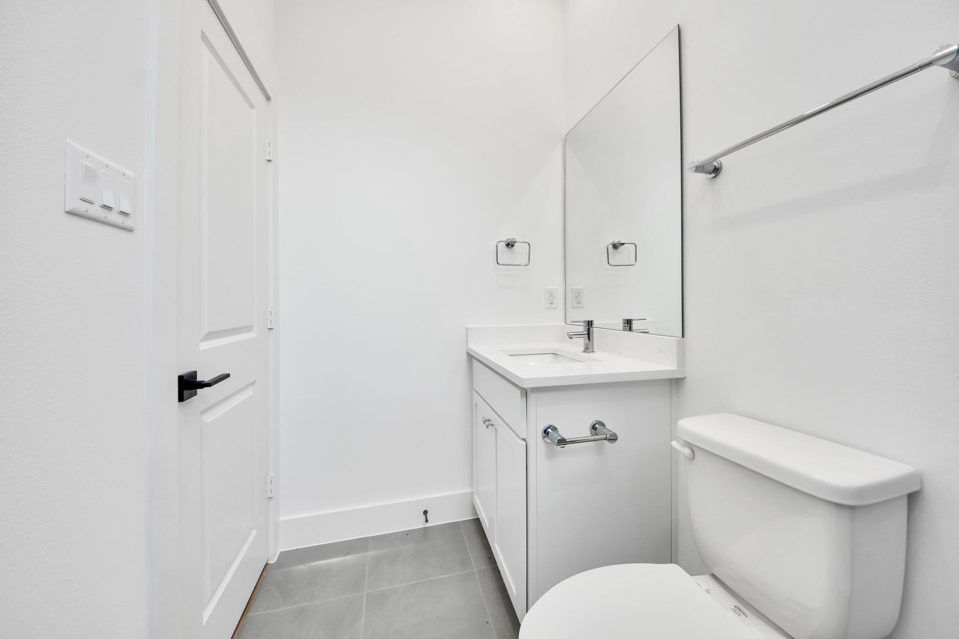 2904 Ruth Street, Houston, TX 77004 First floor bathroom.