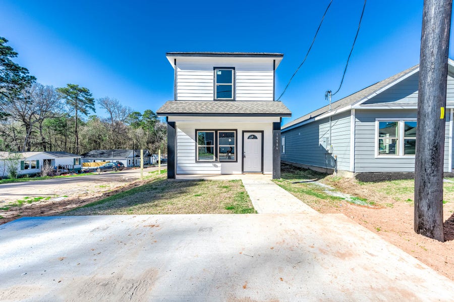 Property photo for 16986 W Hammon, Montgomery, TX