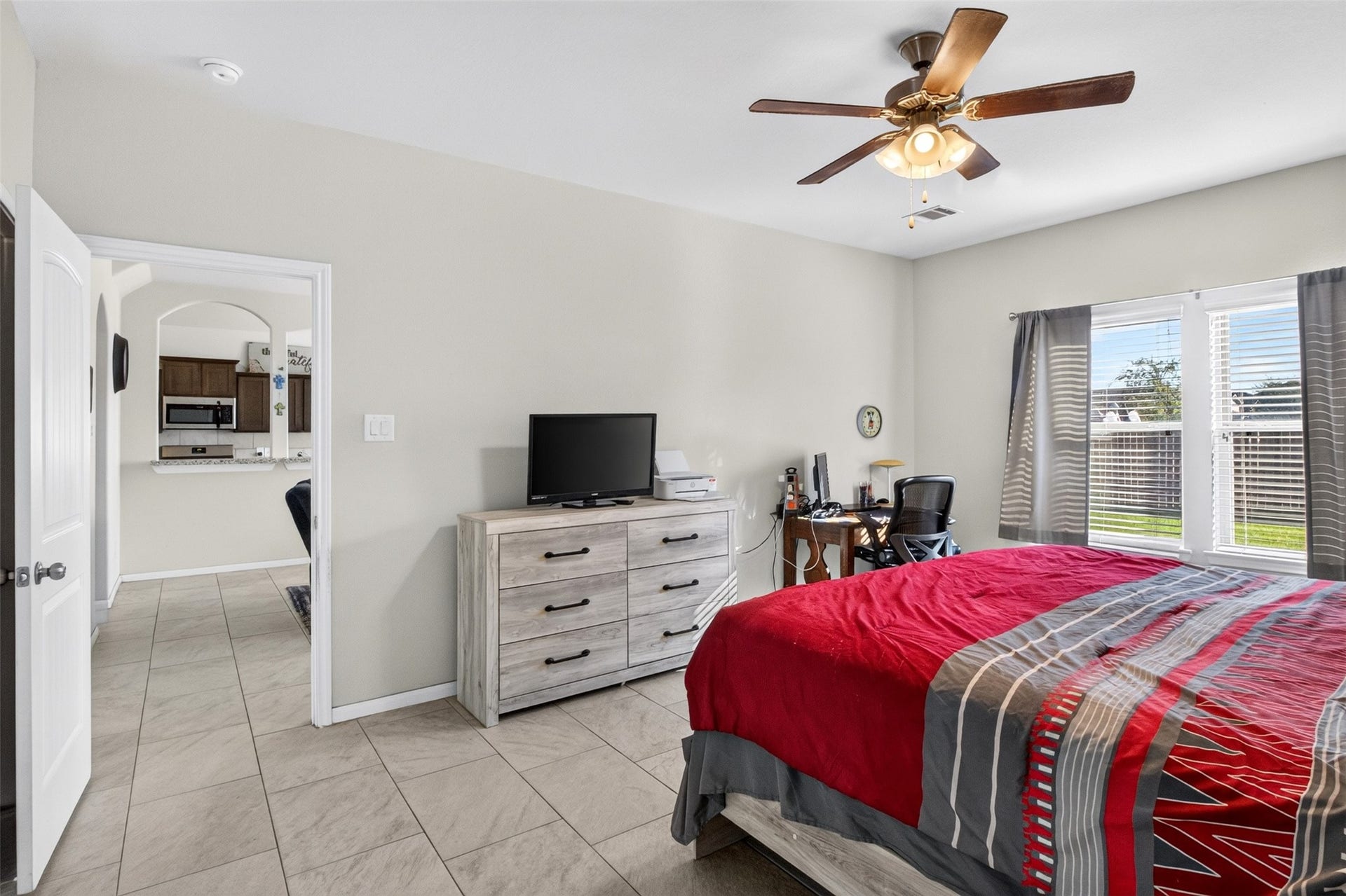 394 Lake Line Drive, Alvin, TX 77511