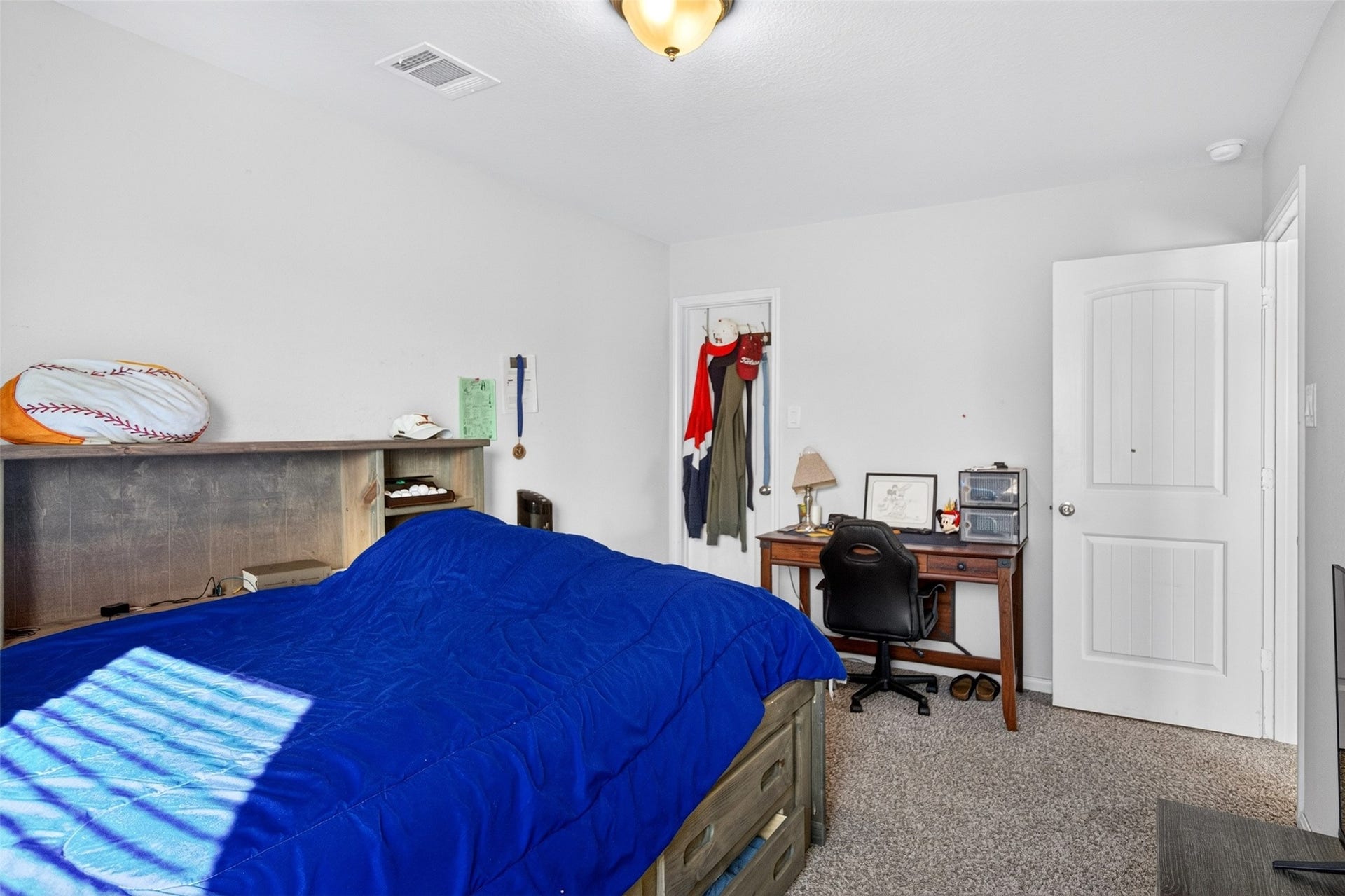 394 Lake Line Drive, Alvin, TX 77511