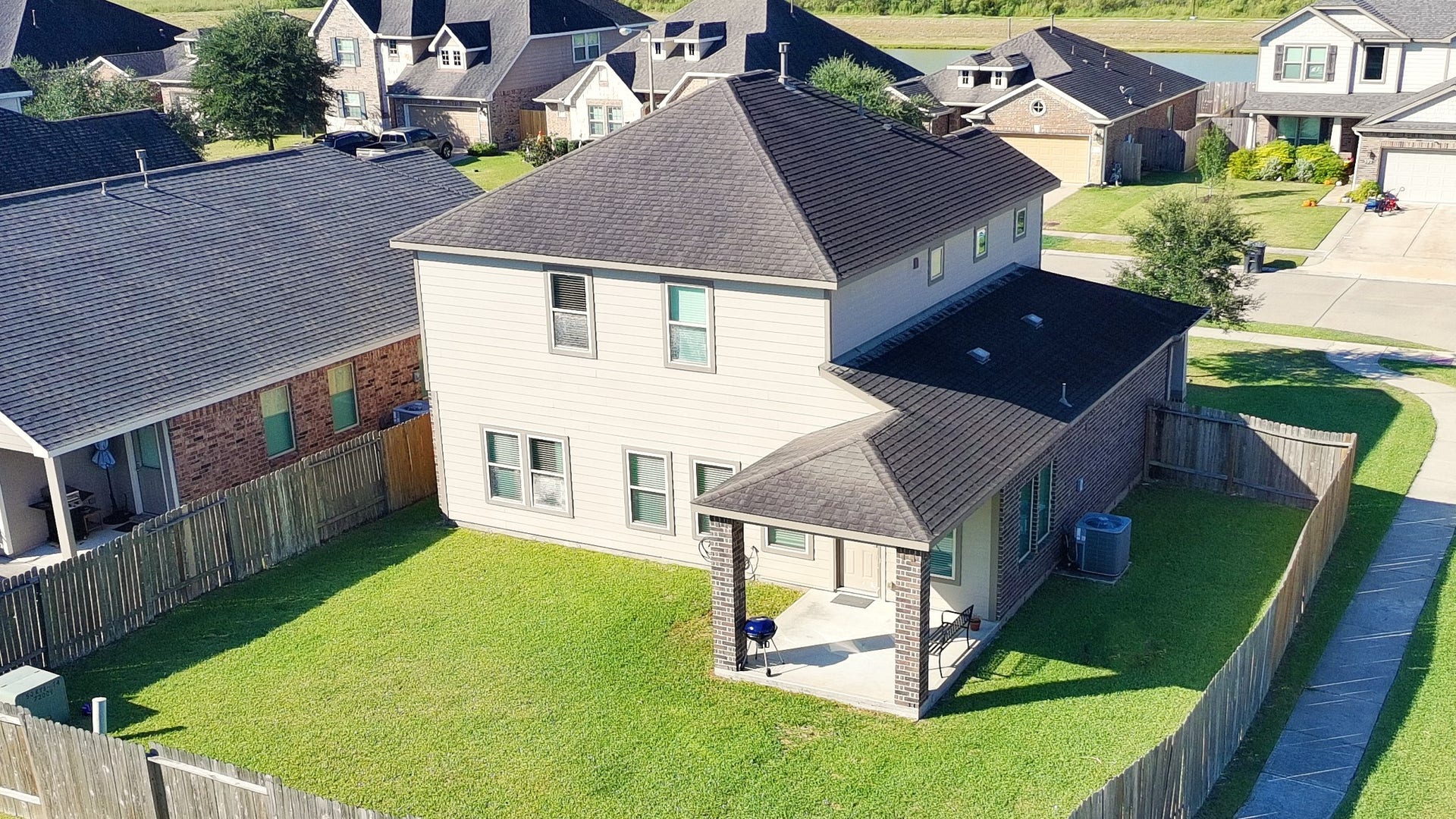394 Lake Line Drive, Alvin, TX 77511
